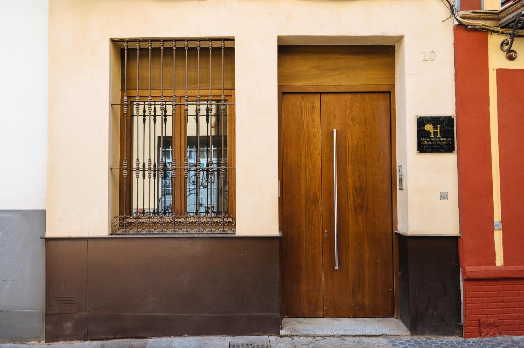 Apartamentos La Vistosona Sevilla Bagian luar foto