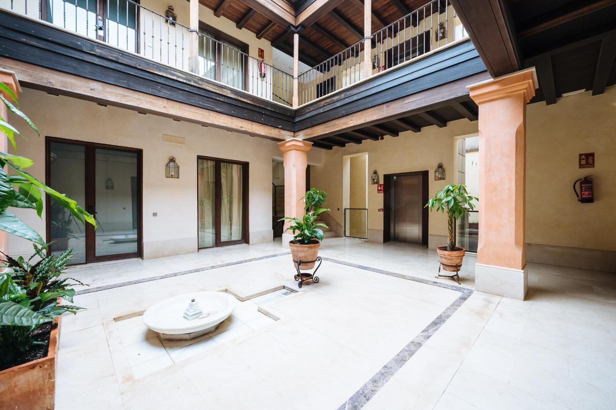 Apartamentos La Vistosona Sevilla Bagian luar foto